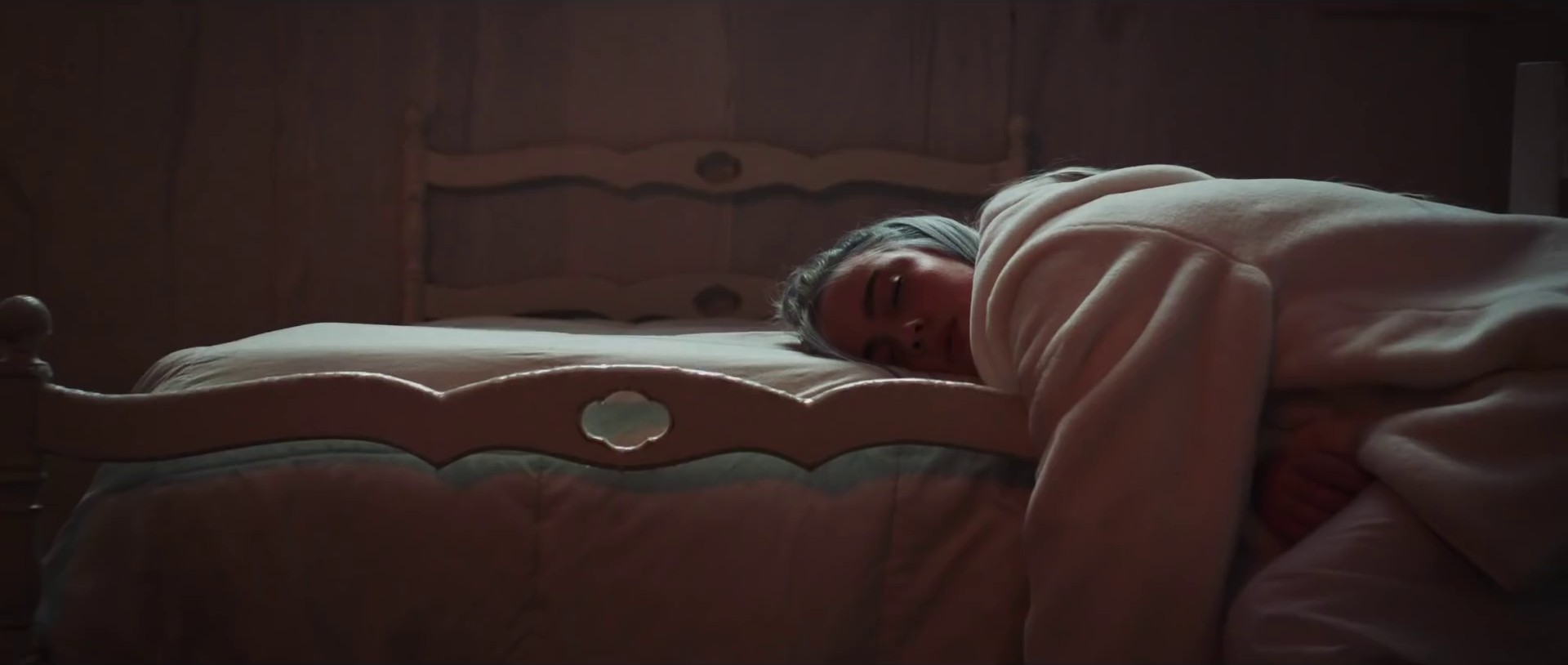 Watch (2017) —  shot,  lighting