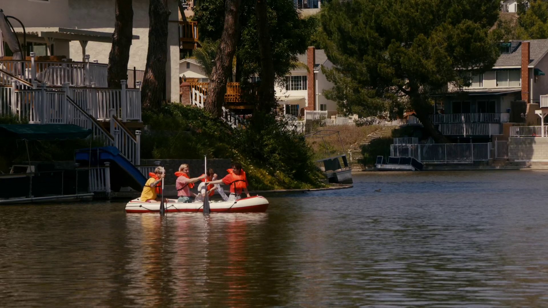 Lula, I'm Not Mad (2019) —  shot,  lighting