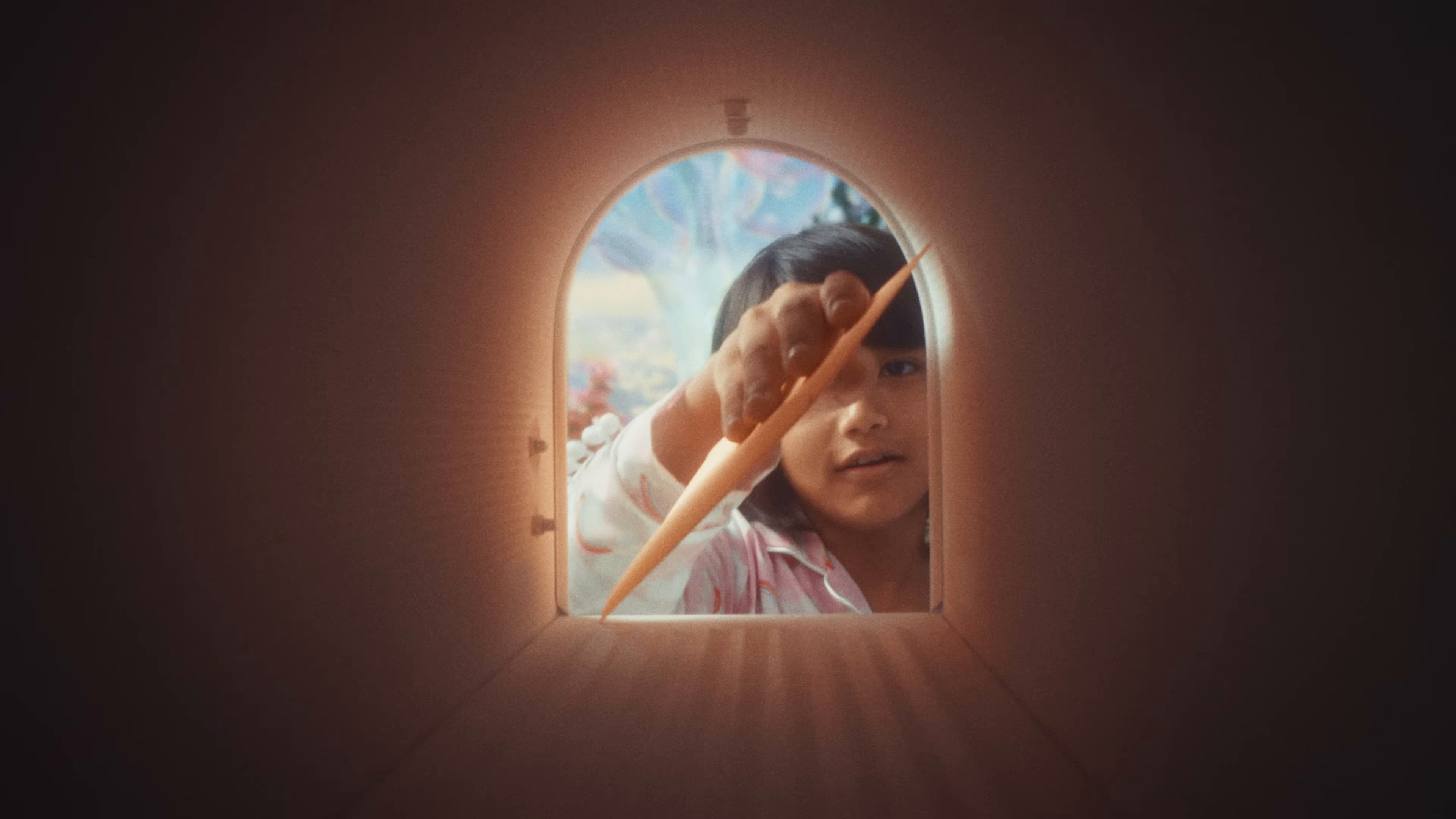 Feelin’ Go(o)d (2024) —  shot,  lighting