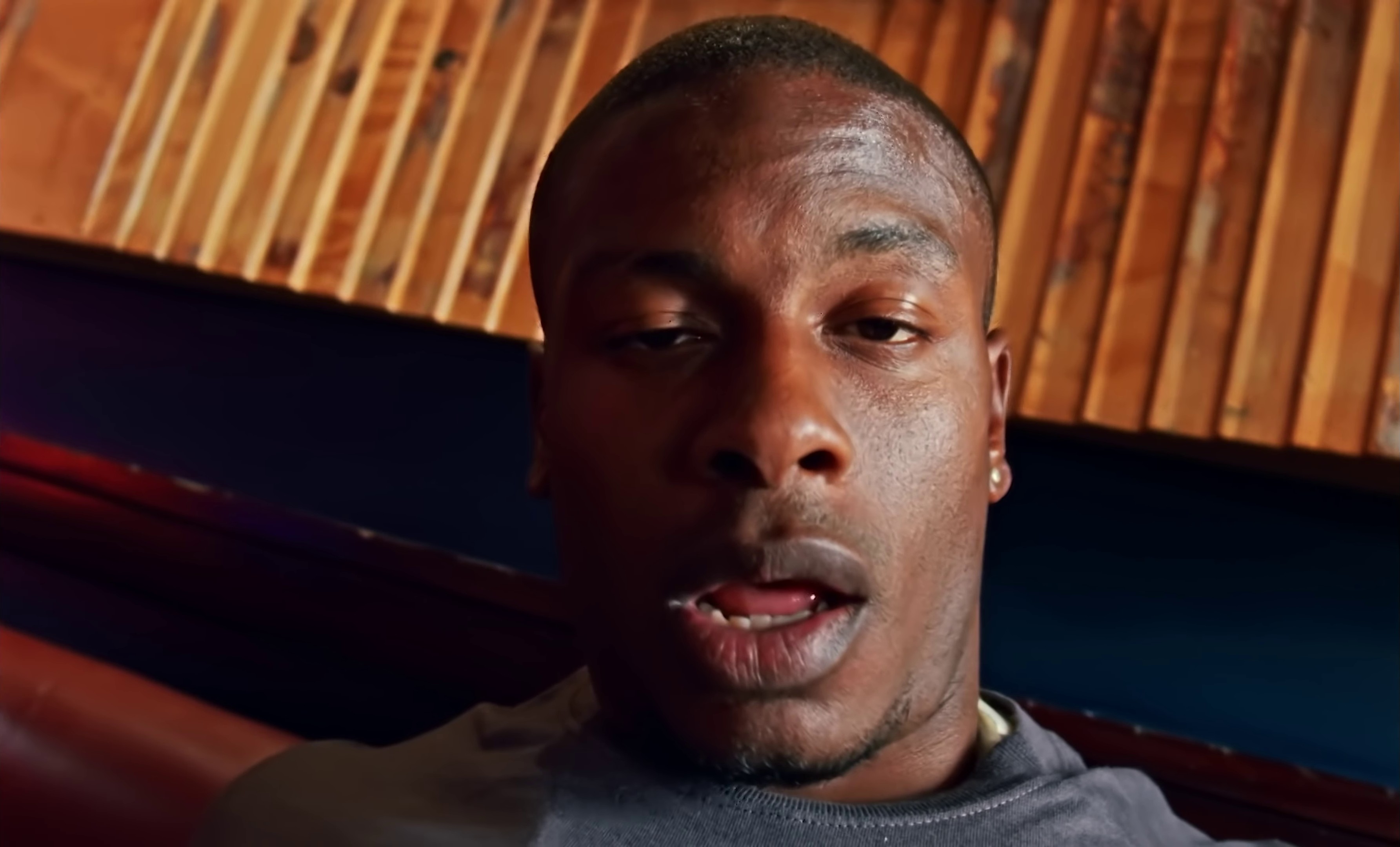 Stronger Than Me (2009) —  shot,  lighting