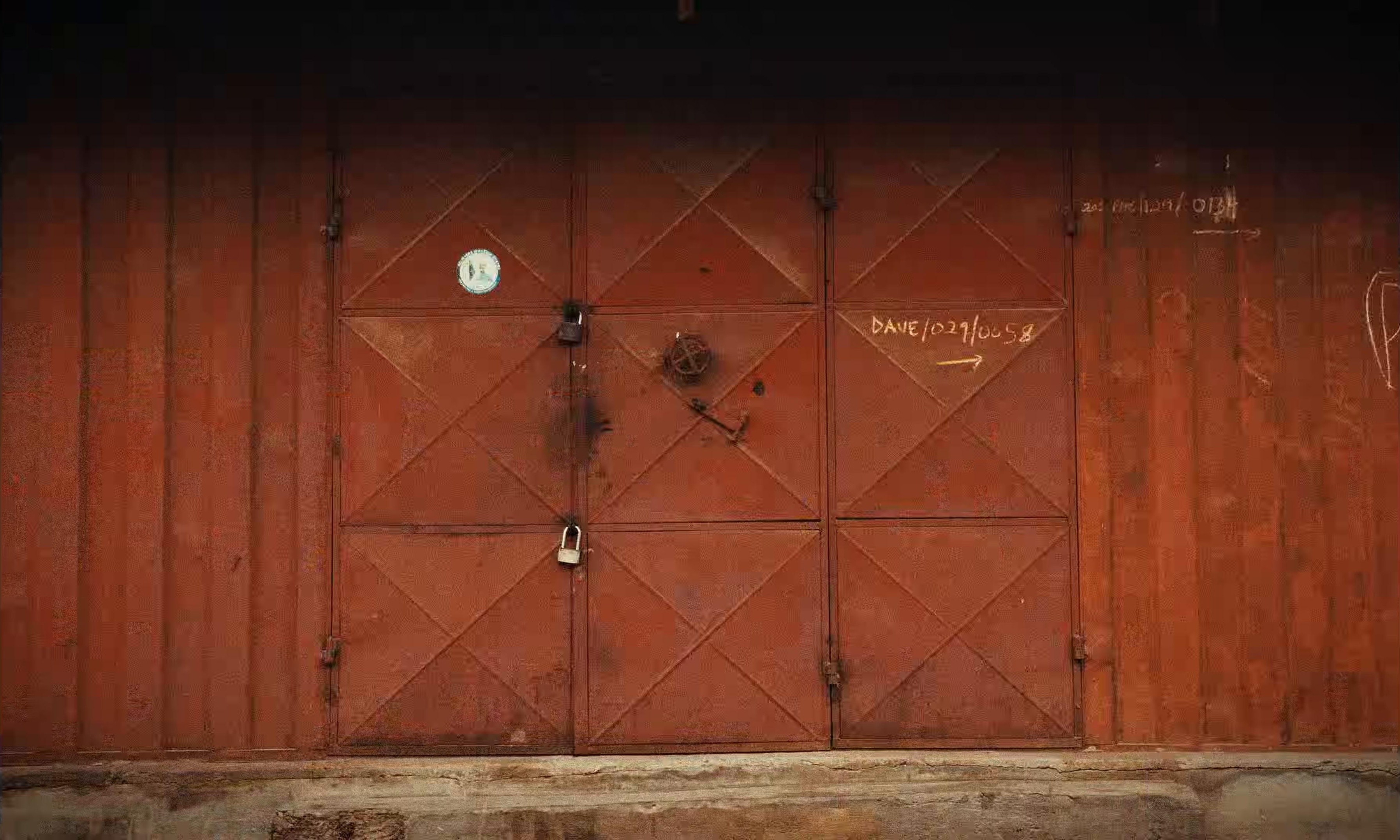 Lagos In Paris (2025) —  shot,  lighting