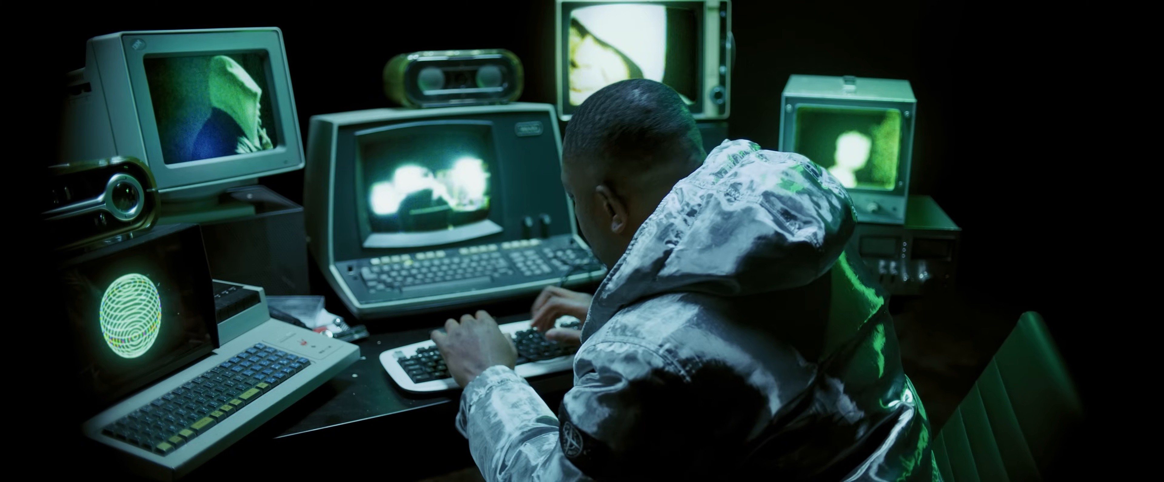 Co-sign (2024) —  shot,  lighting