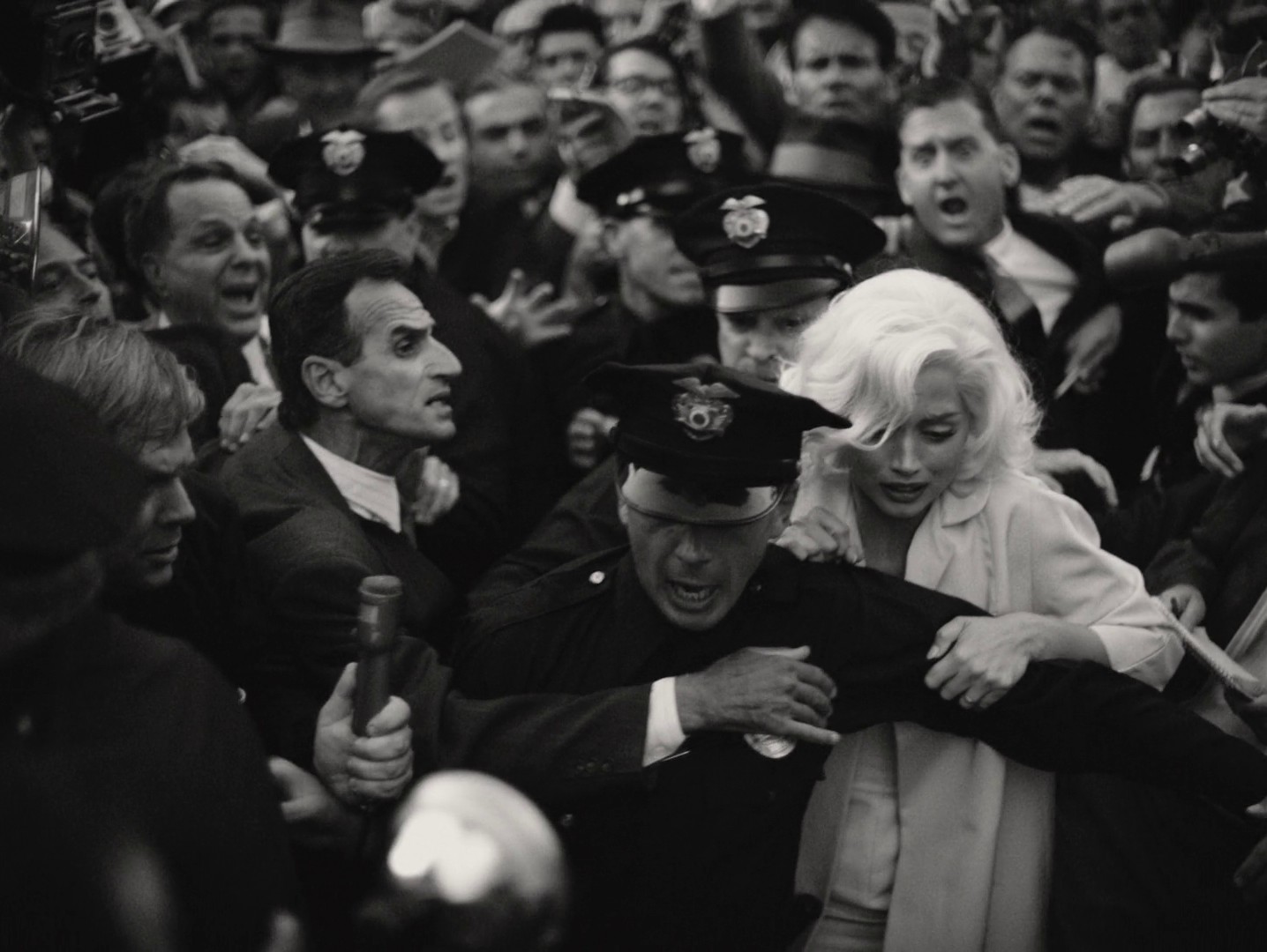 Blonde (2022) —  shot,  lighting