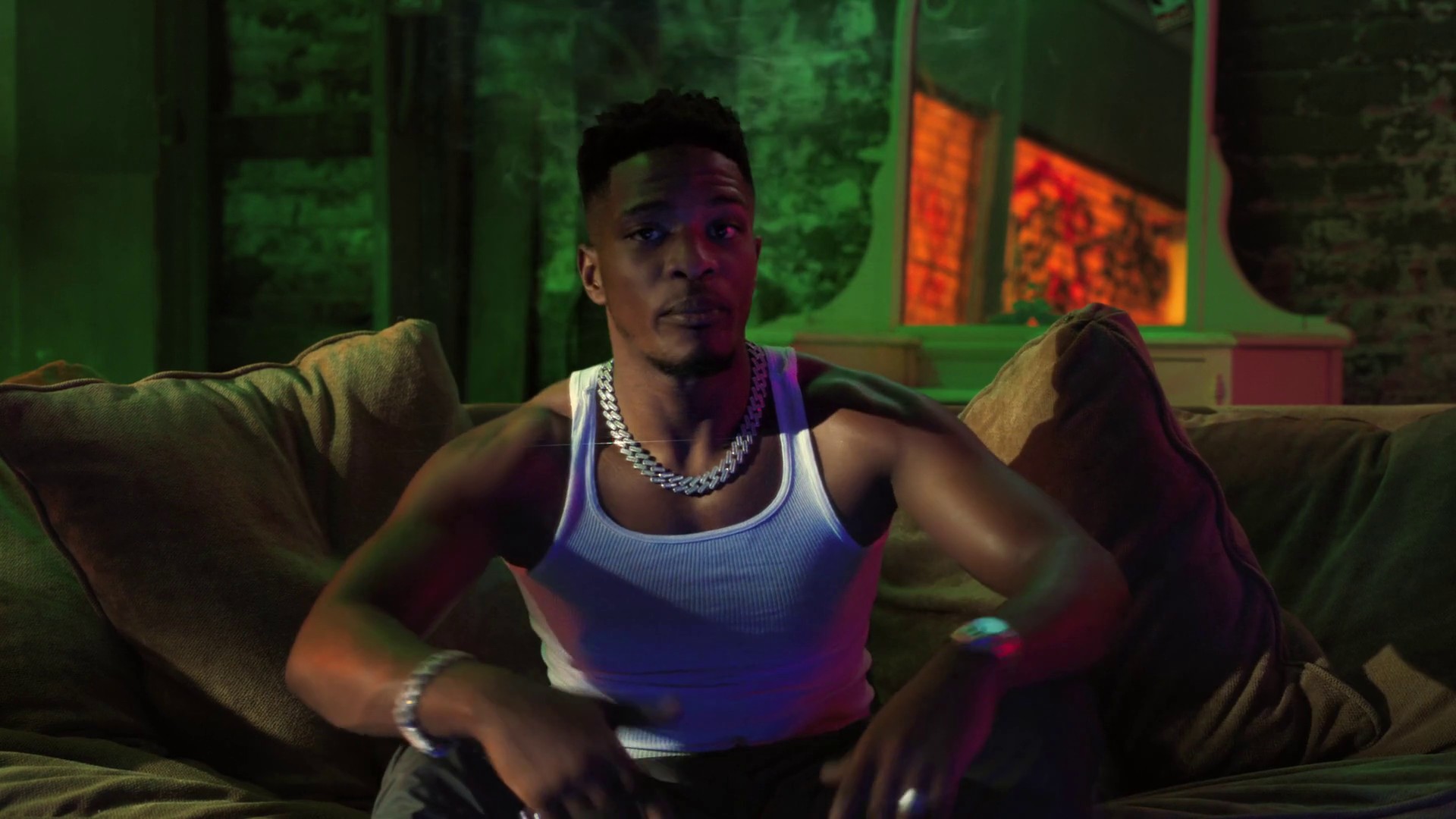 Bâtiment (2019) —  shot,  lighting