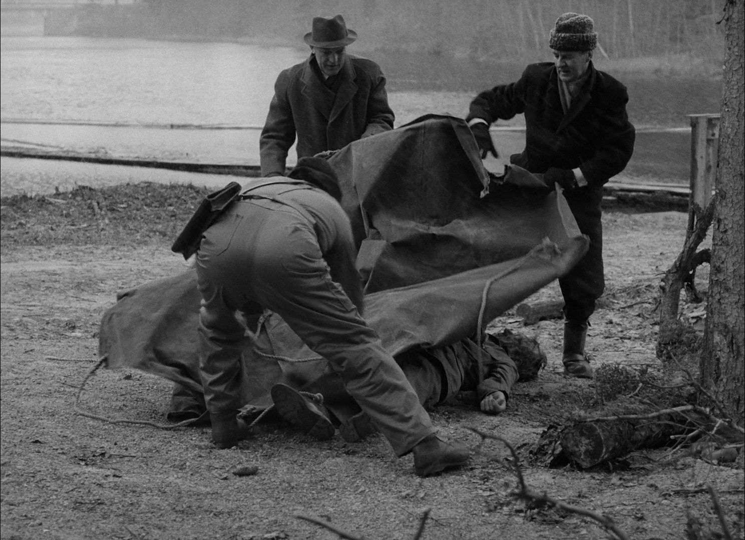 Winter Light (1963) —  shot,  lighting