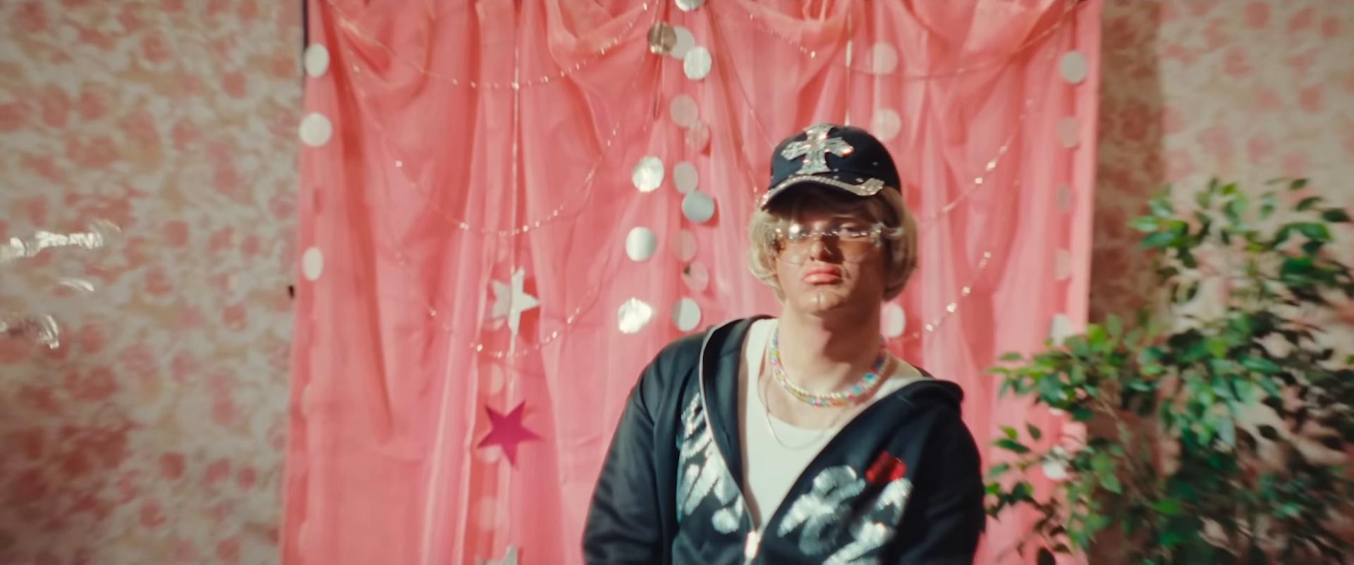 Pretty People (2023) —  shot,  lighting