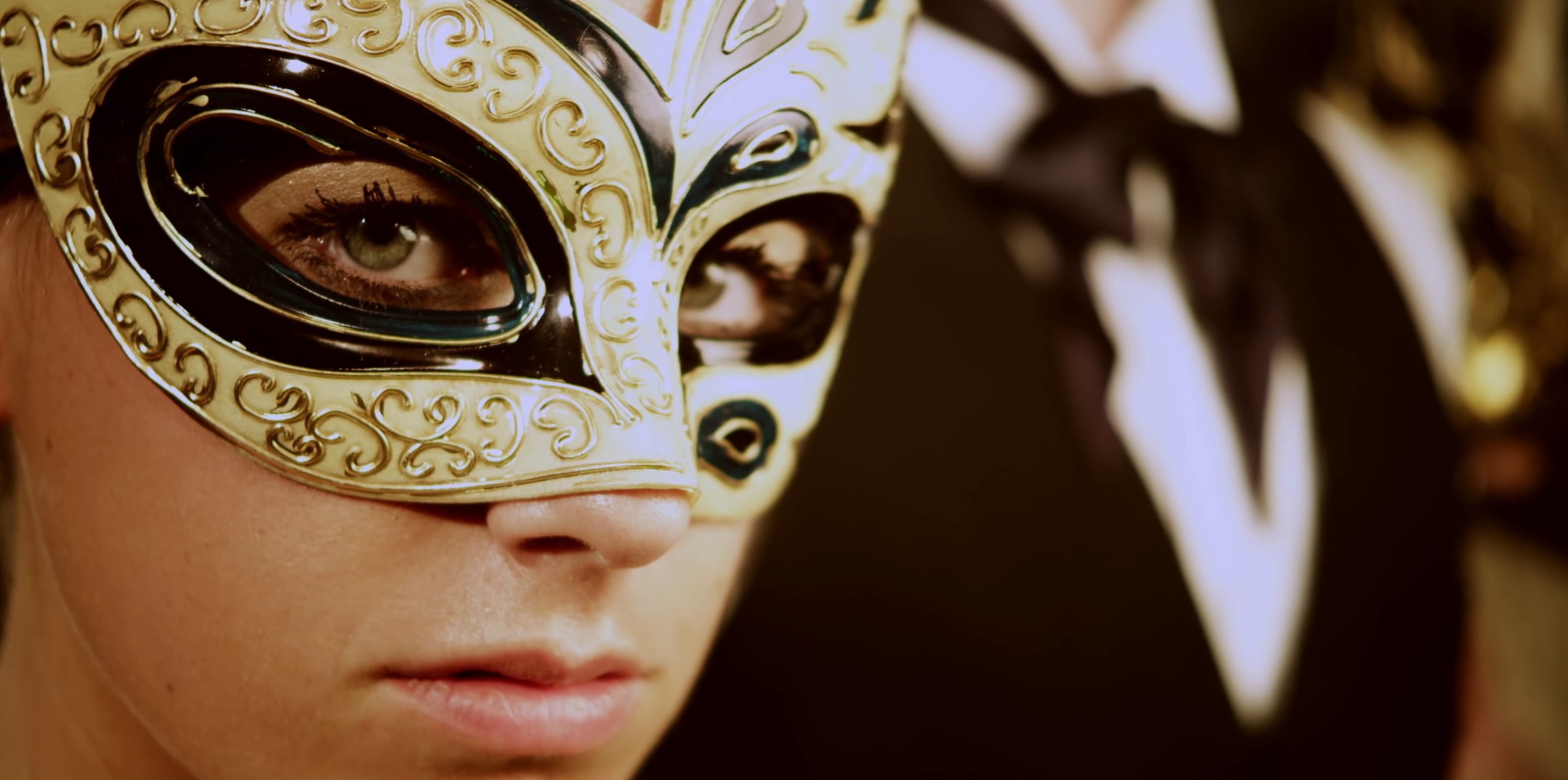 All The Right Moves (2009) —  shot,  lighting