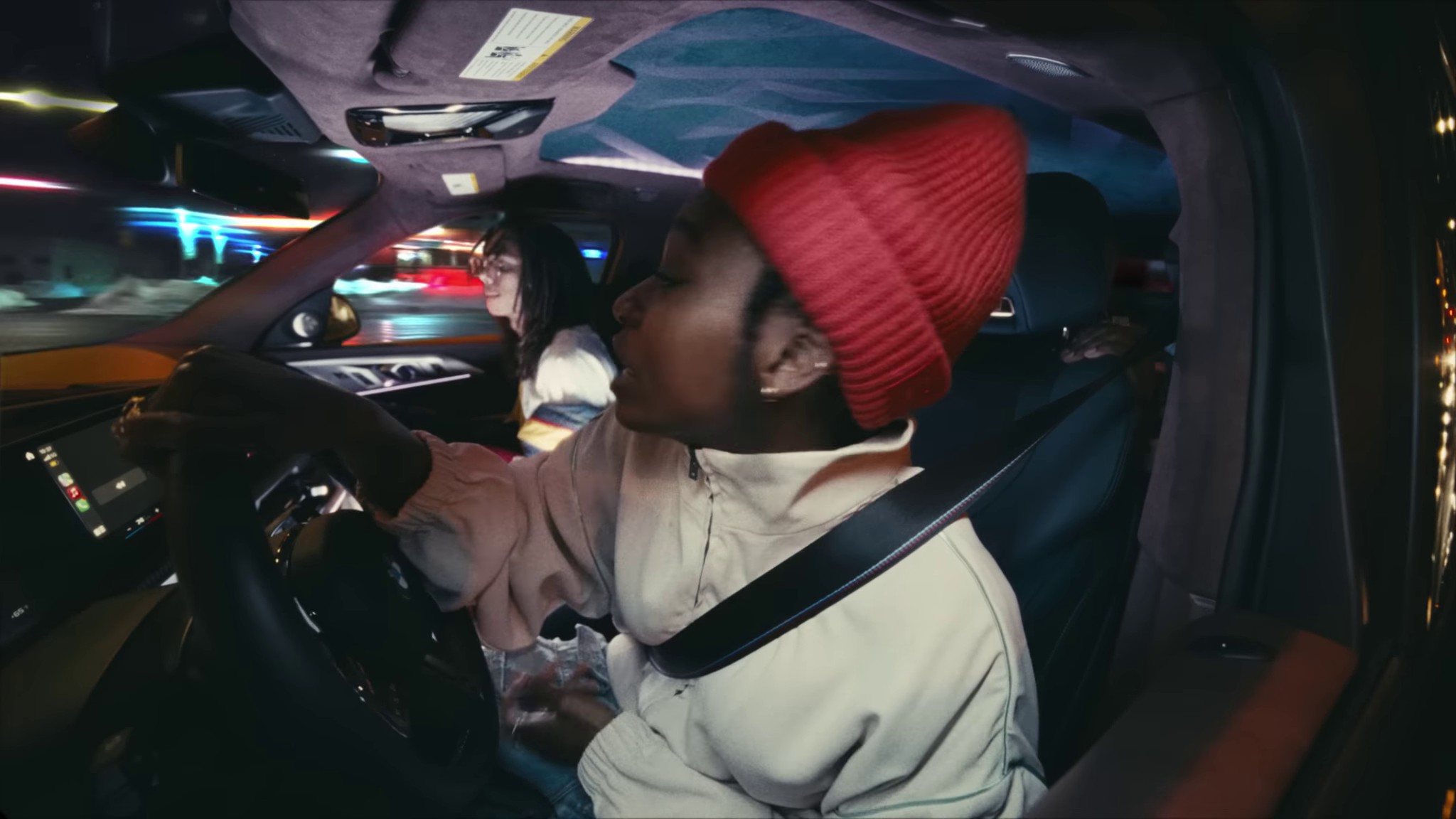 Gorilla  (2023) —  shot,  lighting