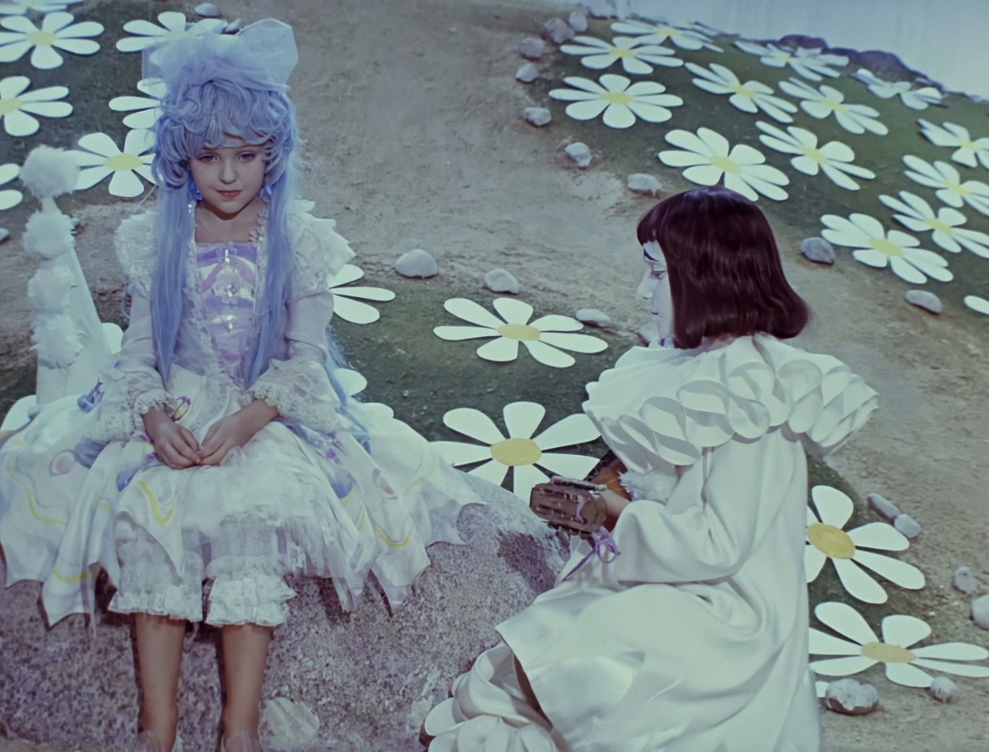 The Adventures of Buratino (1976) —  shot,  lighting