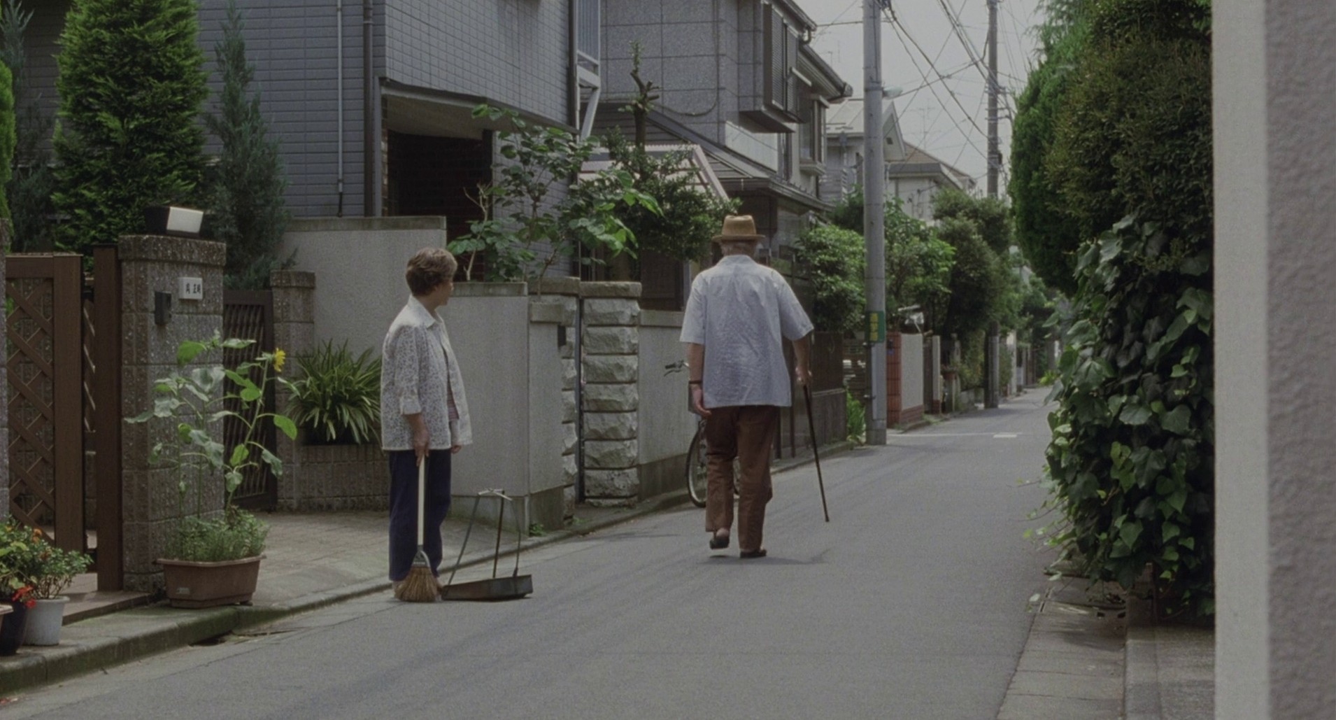 Still Walking (2010) —  shot,  lighting