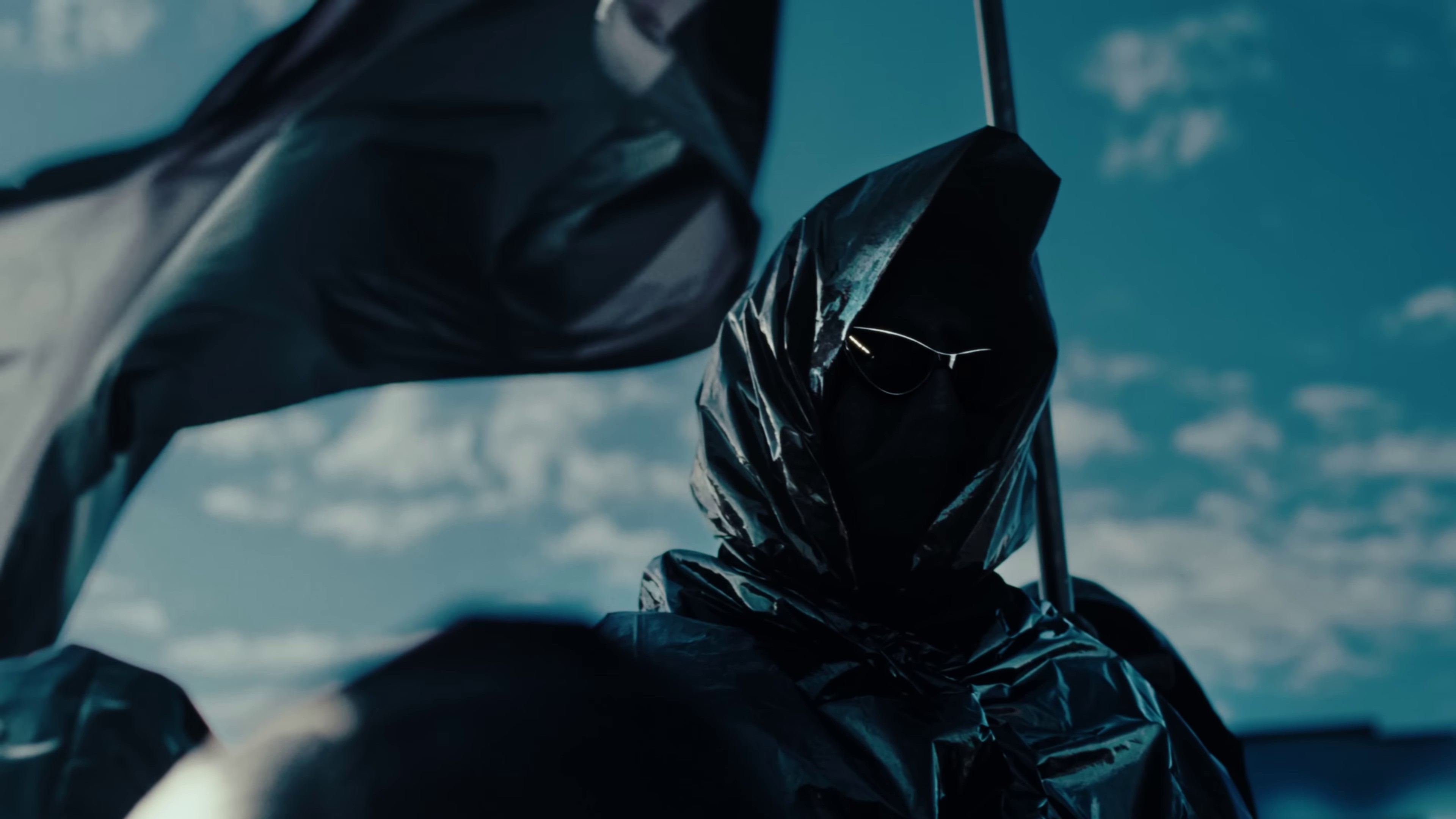 6G (2024) —  shot,  lighting