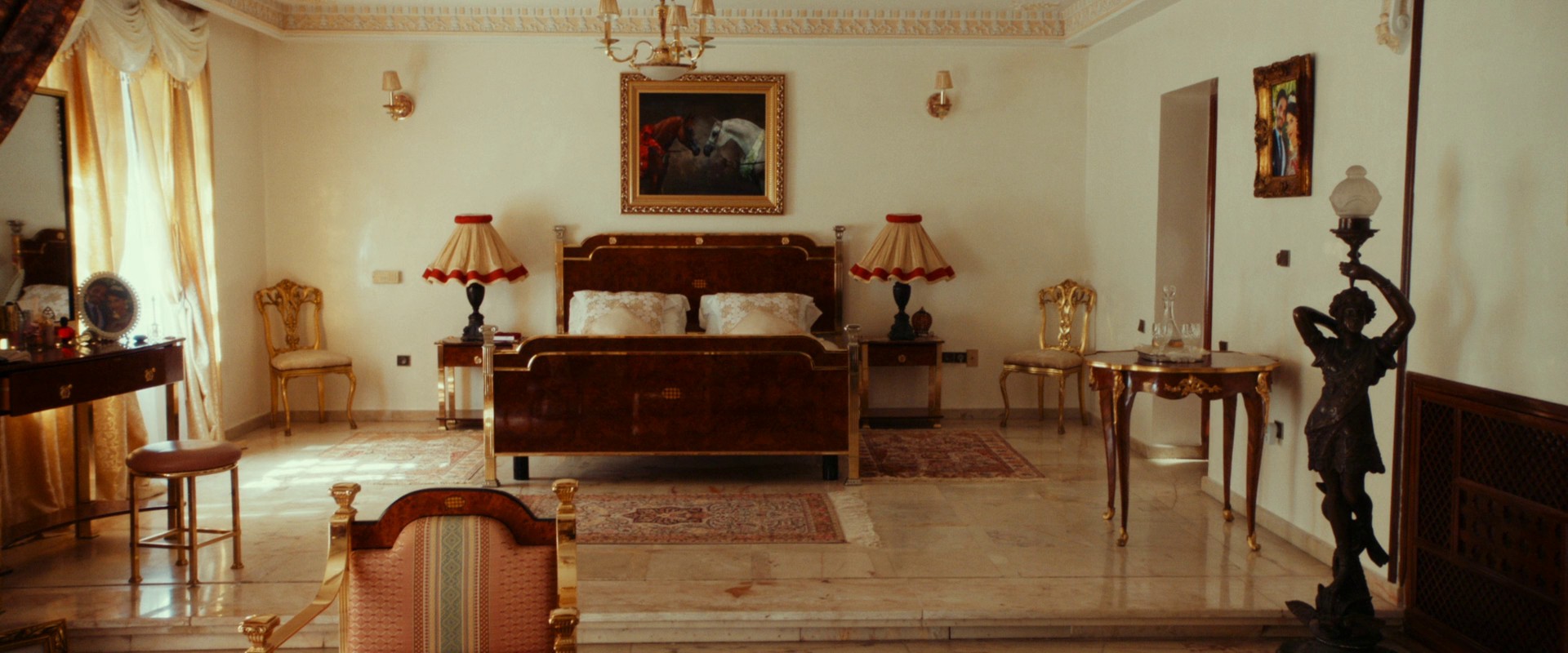 Animalia (2023) —  shot,  lighting