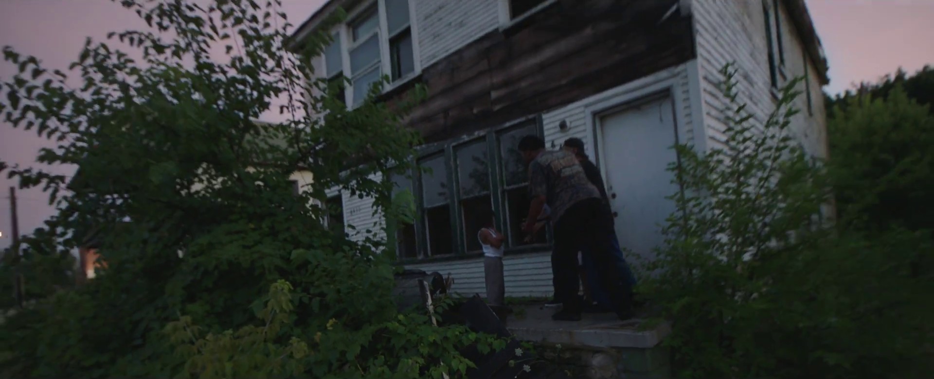 Birds in the Trap (2017) —  shot,  lighting